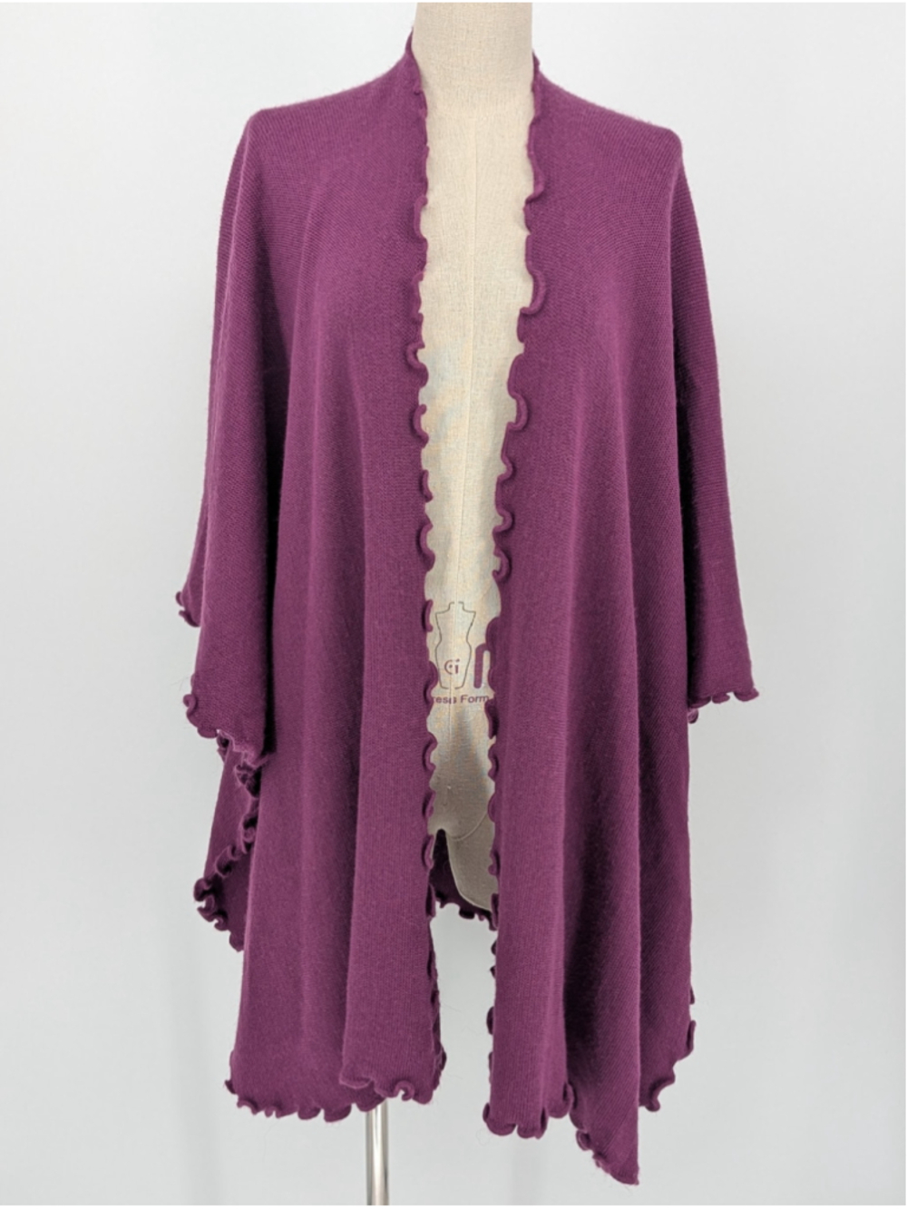 Designer Threads 100% Alpaca Cape Poncho Purple Handmade Peru Ruffle Edge XXXL